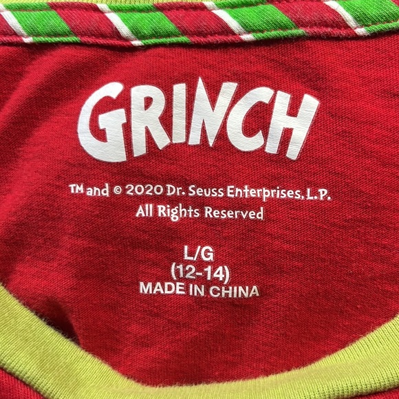 Merry Christmas with Grinch and Max the dog - Picture 3 of 3